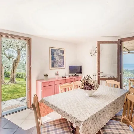 Two-bedroom Holiday Sp With Sea View 08 * Bonassola